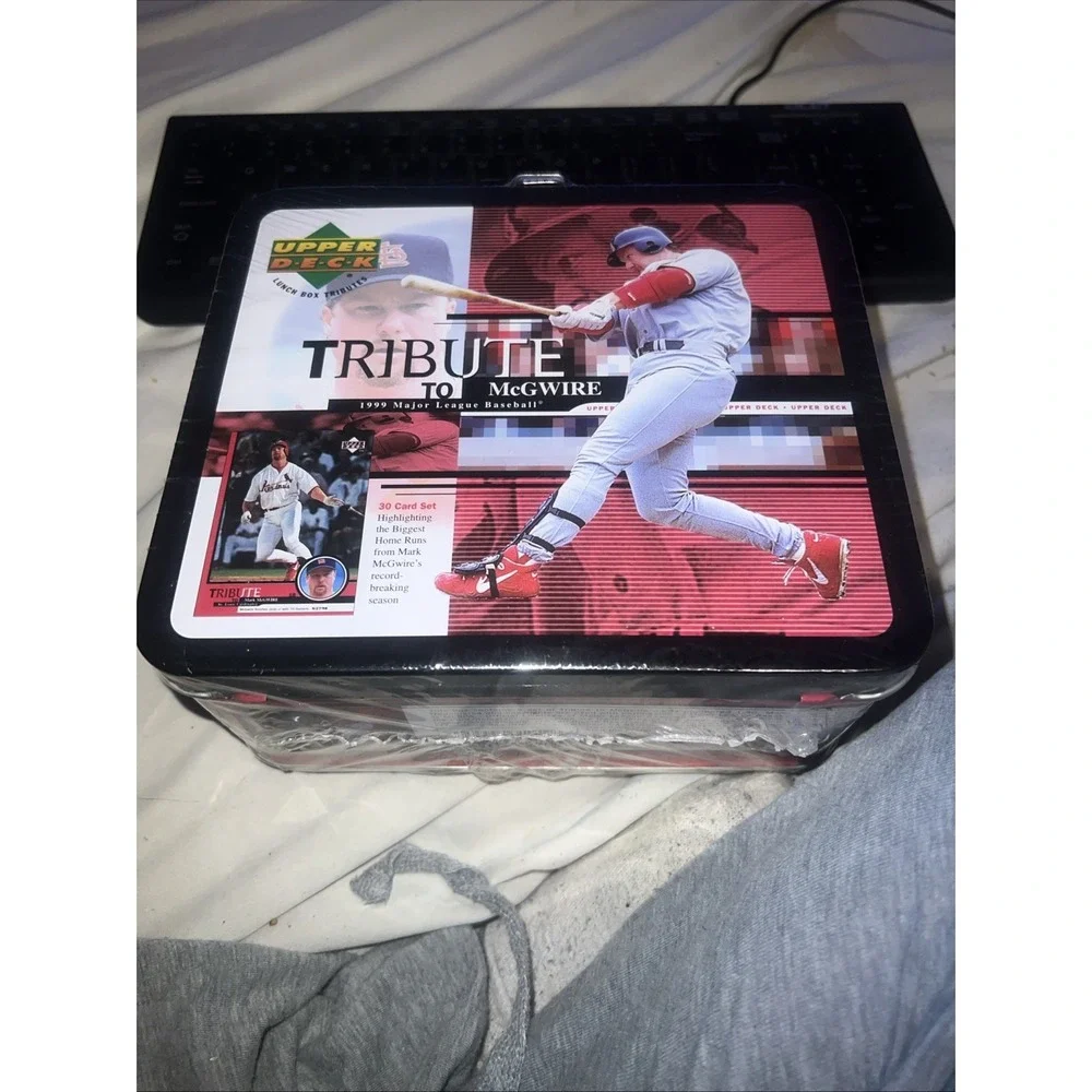 Upper Deck Tribute to Mark McGwire 1999 MLB Tributes Lunch Box Set‎ Sealed